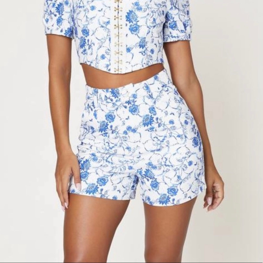 NEW! Meshki High waisted flower shorts